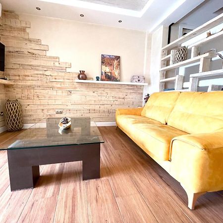 Loft'N Love With Parking And Views Ronda Luaran gambar