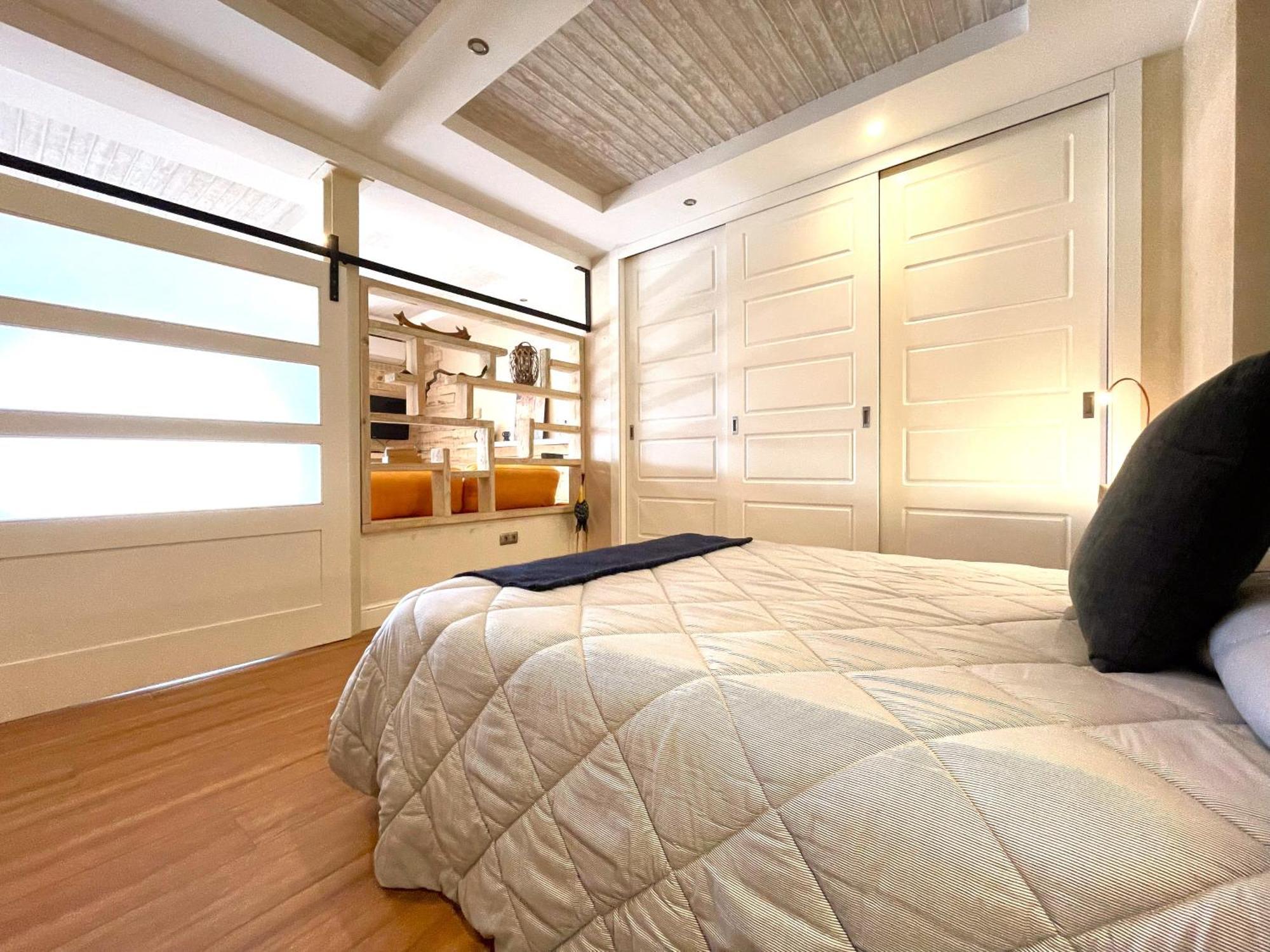 Loft'N Love With Parking And Views Ronda Luaran gambar
